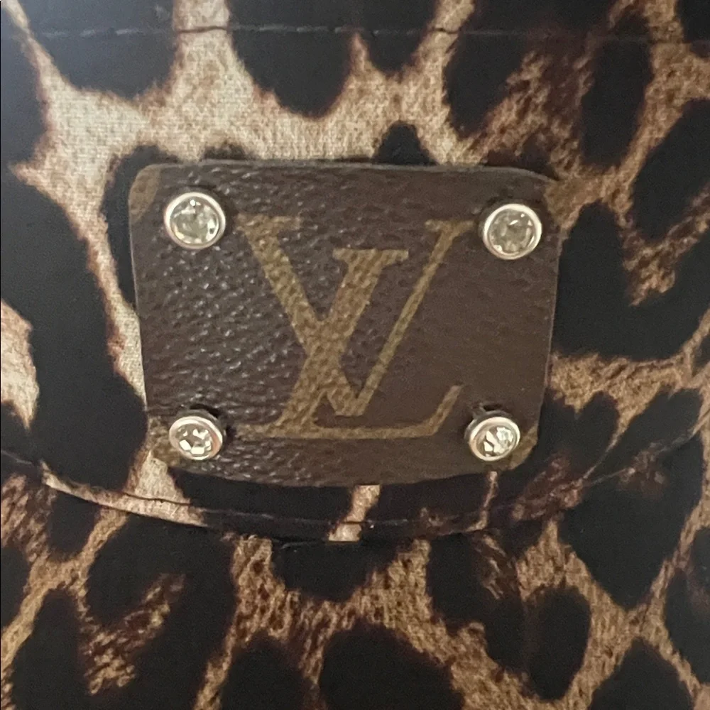 Leopard visor with authentic LV leather patch on front with rhinestones. - Picture 3 of 5